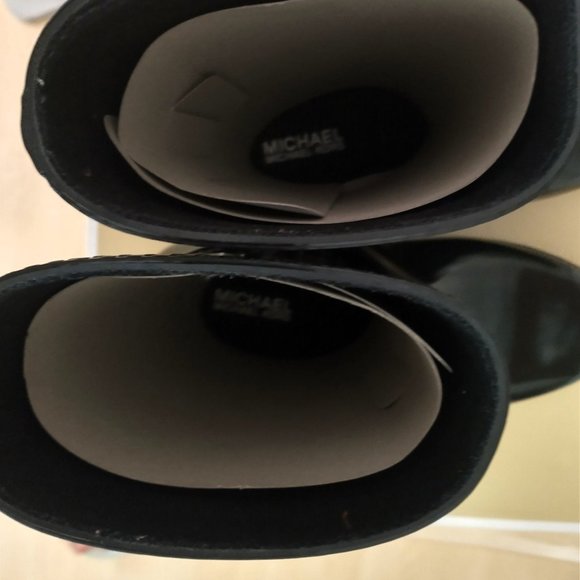 NIB MICHAEL KORS BLACK RAIN BOOTIE SIZE 8M - Picture 8 of 14